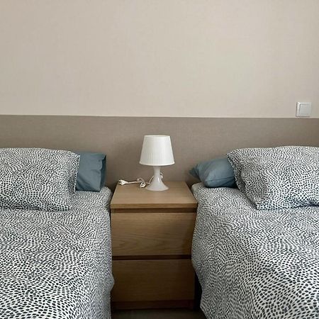 Apartamentos El Piquillo En Cadalso De Los Vidrios Exteriör bild